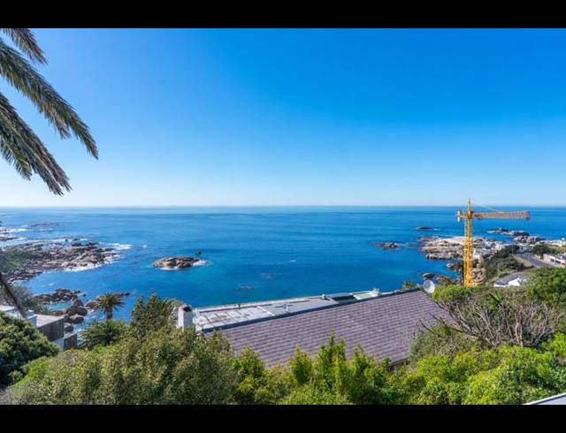 3 BEDROOM APARTMENT FOR SALE IN CAMPS BAY